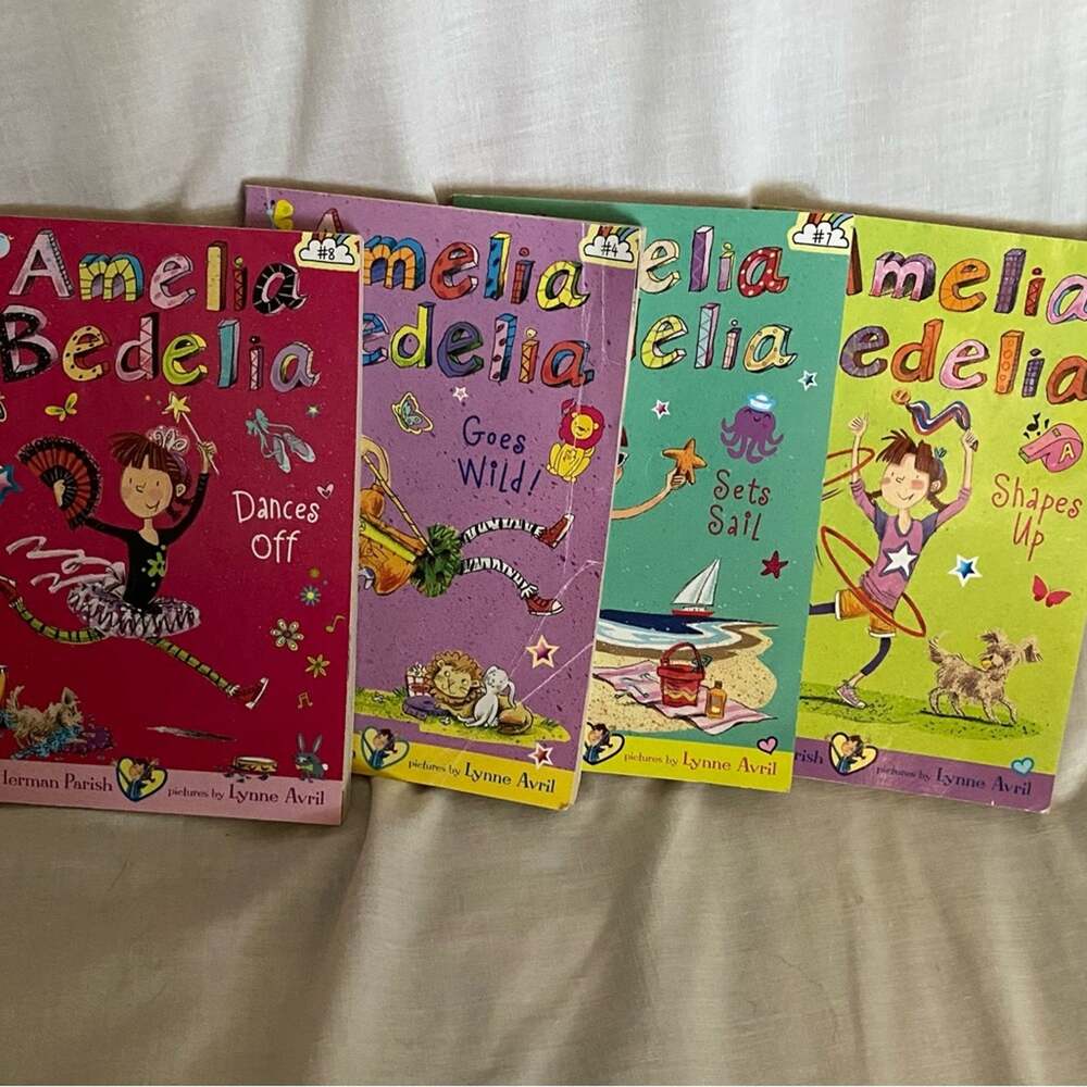 Lot of 4 Amelia Bedelia Various Titles Paperback Chapter Books